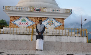The Governor of Arunachal Pradesh Shri V. Shanmuganathan visited  the Buddhist Gompa, Itanagar on 13th September�2016.